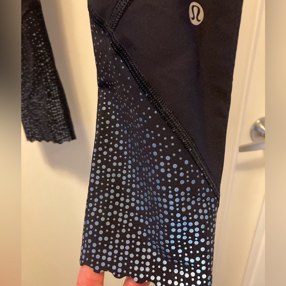 Lululemon Tight Stuff II Reflective Dots Scallop Hem - Picture 4 of 6